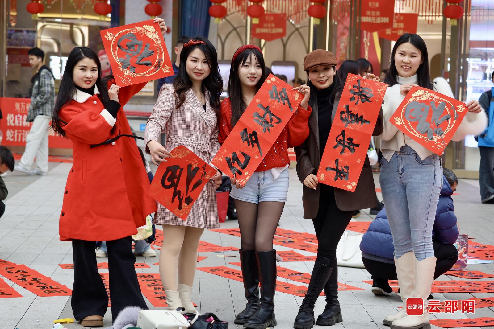 《福气多多》刘跃华 摄