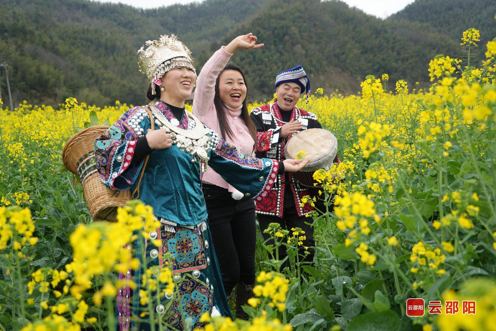 春日浪漫 孙芳华 王琼 摄